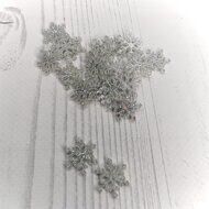 Кабошон "Снежинка" 17 мм , цв.прозрачный с блестками