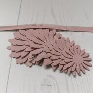 Набор для изготовления цветов из иранского фоамирана 1 мм "Хризантема", цв.дымчато-розовый (12 деталей)