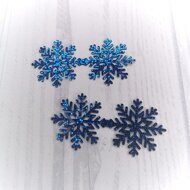 Серединка для бантика (кожзам) "Две снежинки"  80*40 мм, цв.синий